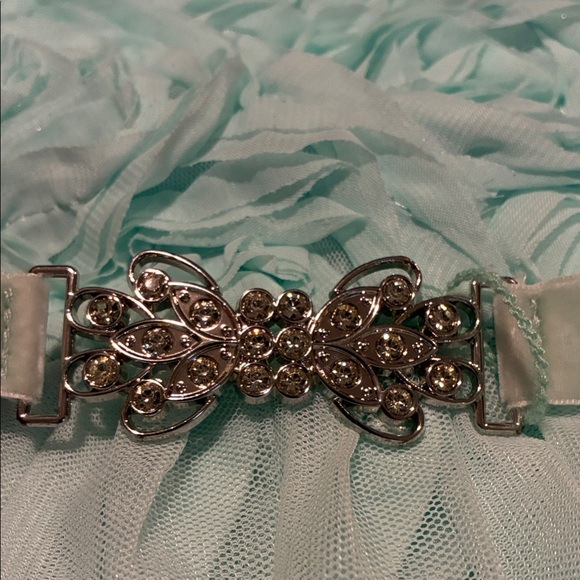 Girl Spring/Easter Dress - Picture 2 of 4